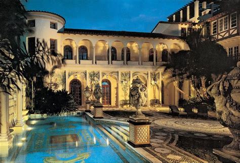 casa gianni versace oggi|The True Story of the Versace Mansion .